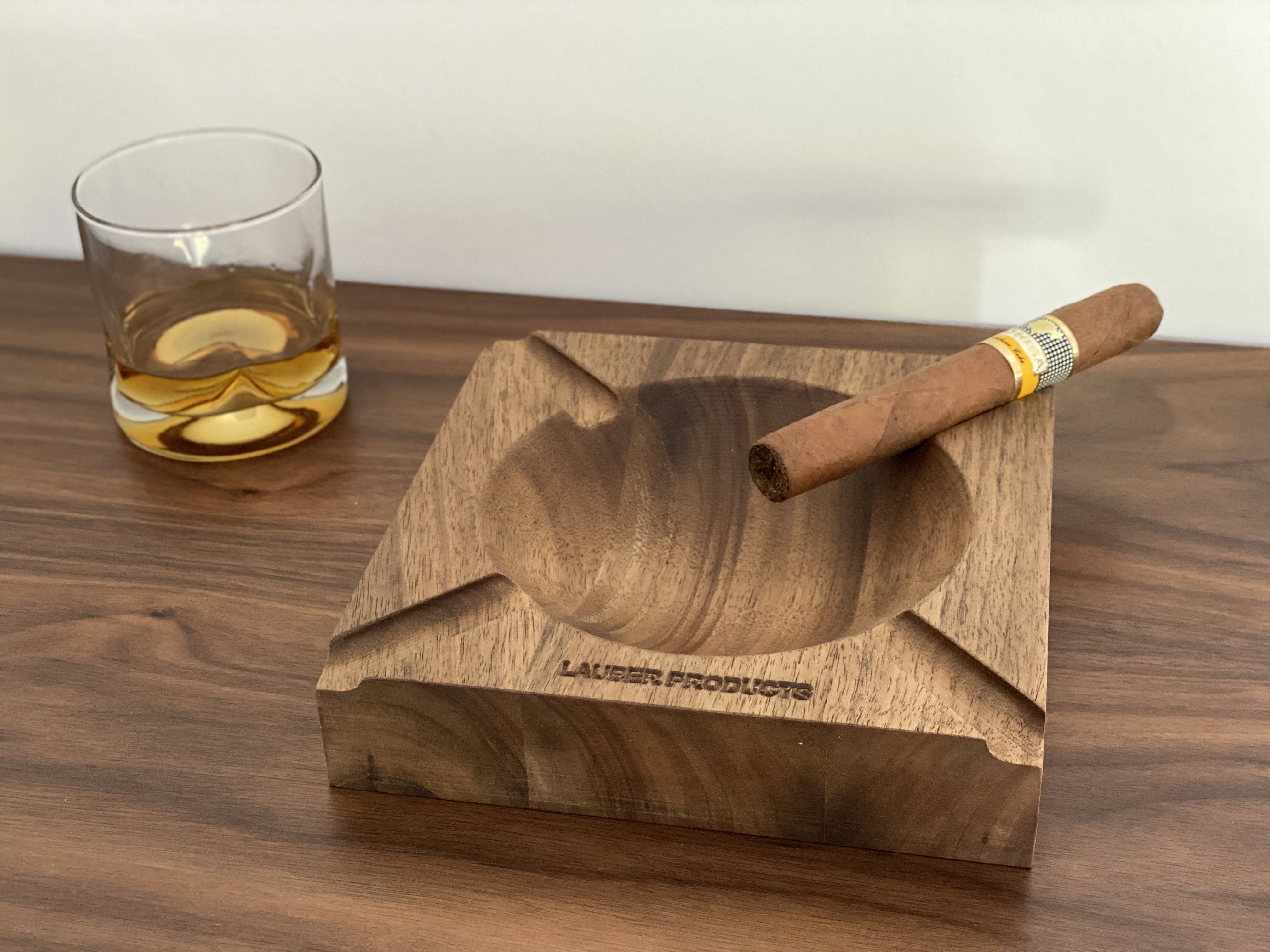 SPHERE I Zigarrenaschenbecher Nussbaum - kaufen - Broinsmoke